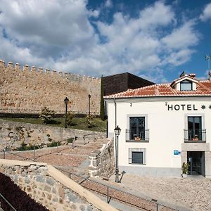 Hotel Puerta De La Santa